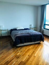 the-legend photo thumbnail #1